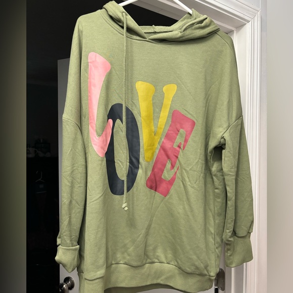 Women’s sweatshirt hoodie. Size large. New with tags - Picture 1 of 4